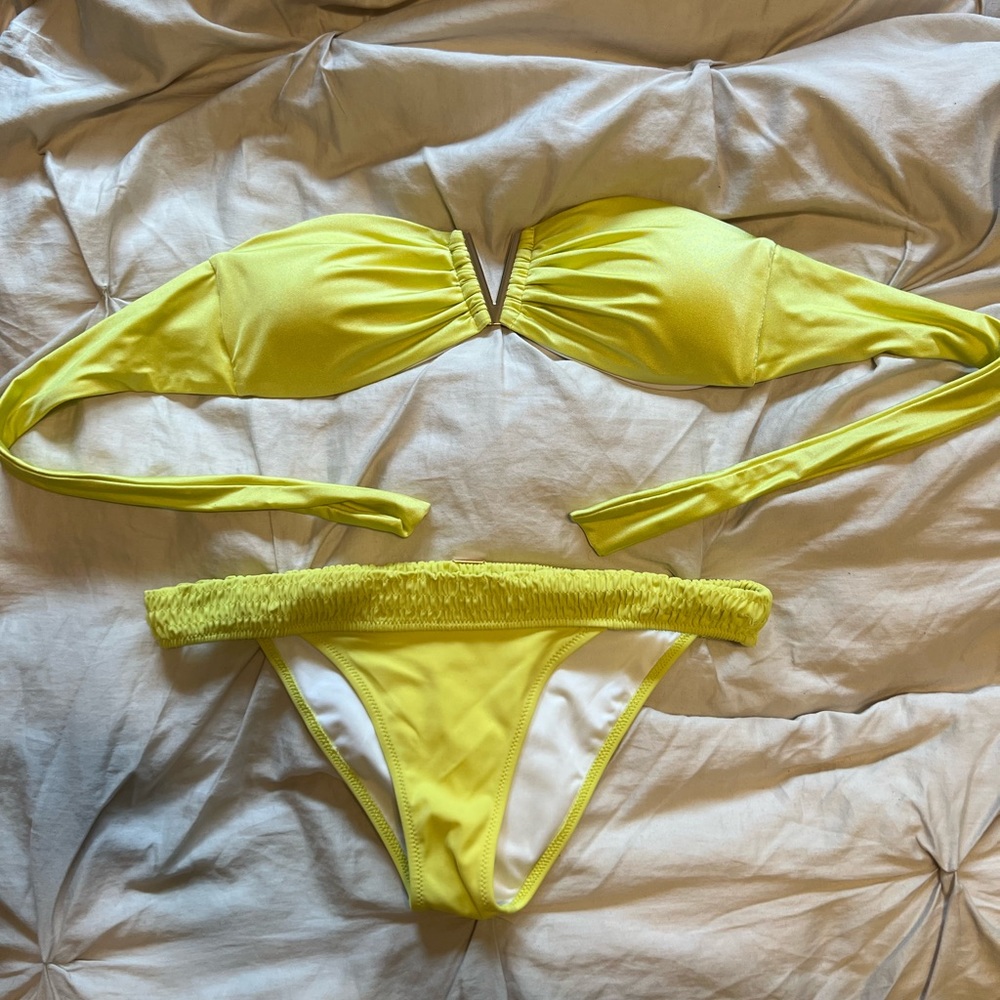 Victoria’s Secret Swim Bandeau Bikini